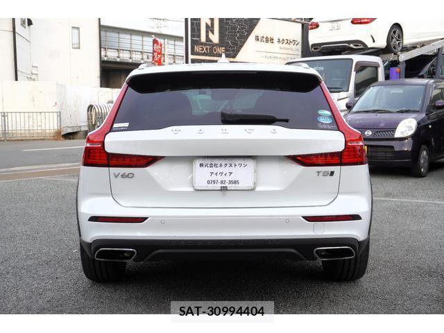 Volvo V60 2019-08 8071869-5