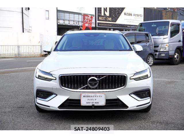 Volvo V60 2019-02 8071899-0