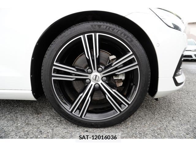 Volvo V60 2021-05 8071901-2