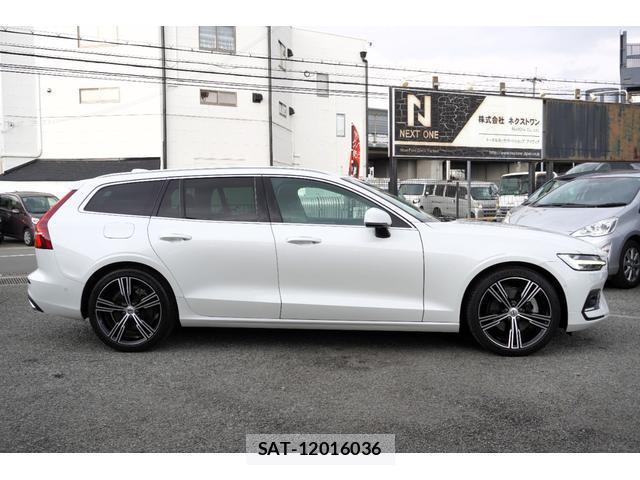 Volvo V60 2021-05 8071901-3
