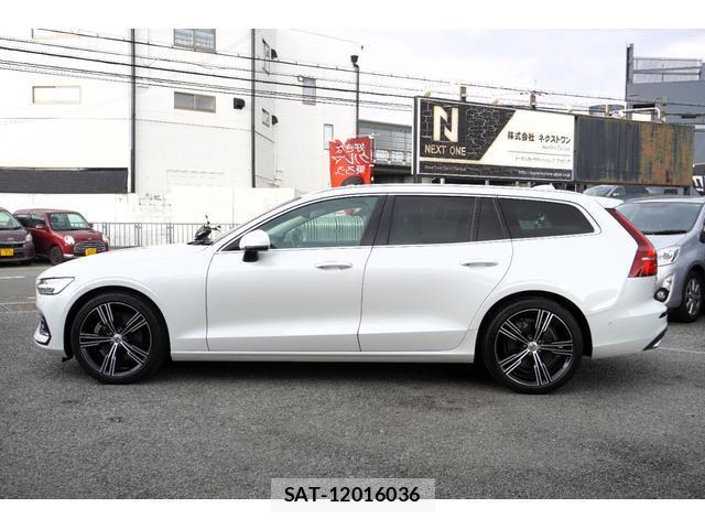 Volvo V60 2021-05 8071901-4