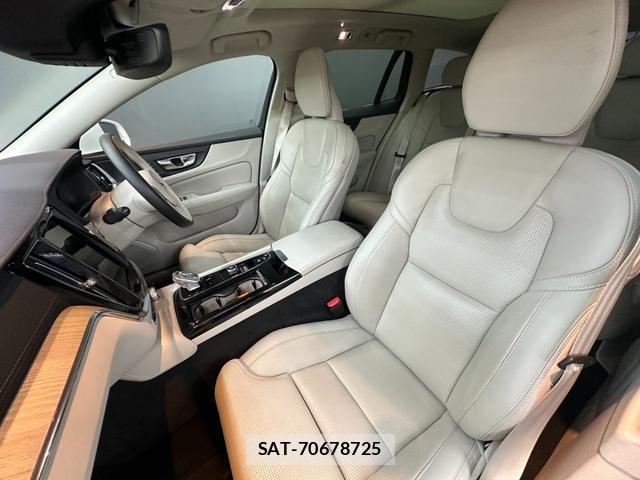 Volvo V60 2021-05 8072286-1