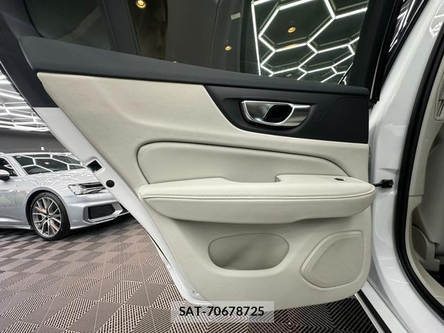 Volvo V60 2021-05 8072286-13