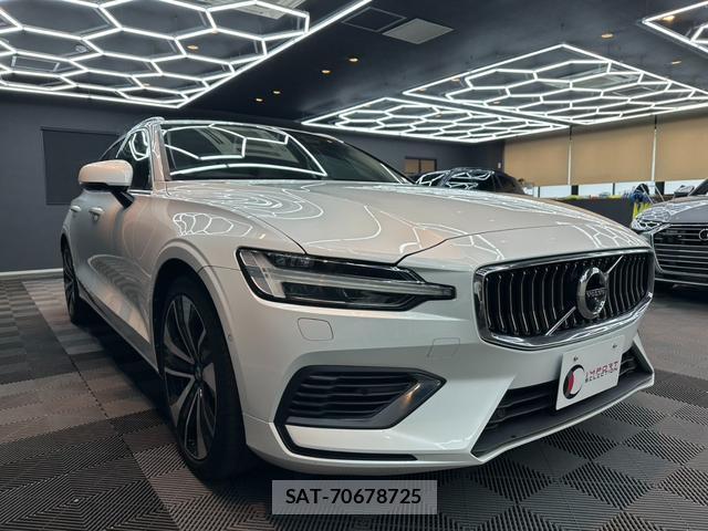 Volvo V60 2021-05 8072286-5