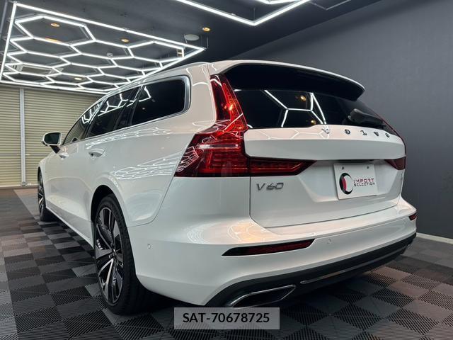 Volvo V60 2021-05 8072286-8