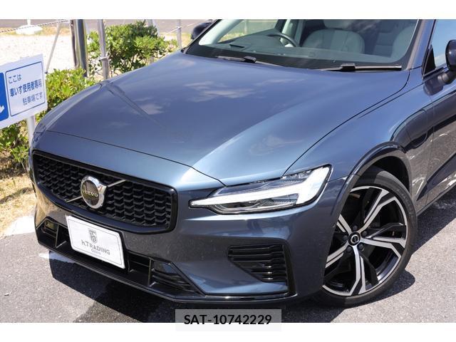 Volvo V60 2023-07 8072452-10