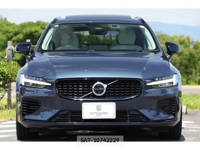 Volvo V60 2023-07 8072452-17