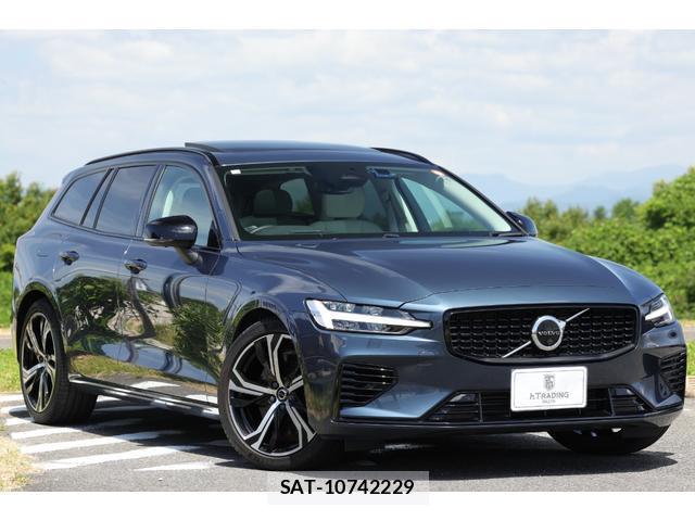 Volvo V60 2023-07 8072452-18