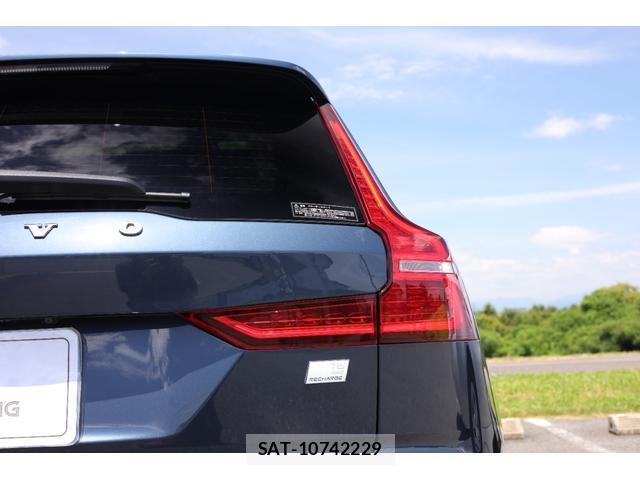 Volvo V60 2023-07 8072452-7