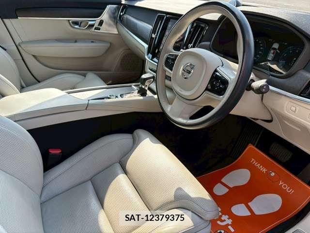 Volvo V90 2017-04 8071019-2