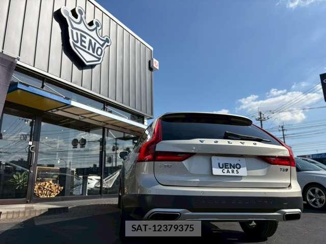 Volvo V90 2017-04 8071019-5