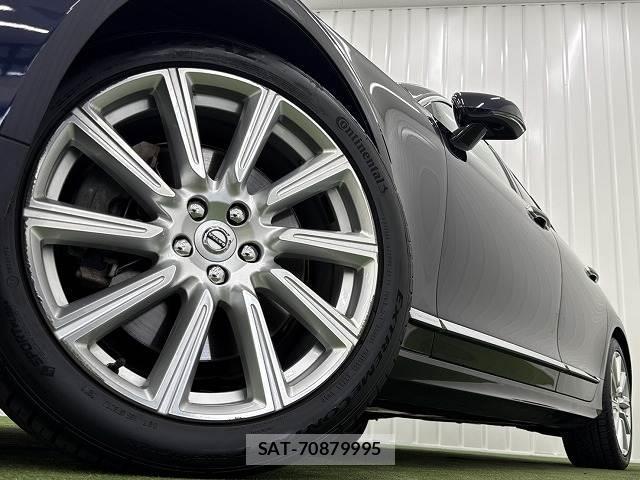 Volvo V90 2019-09 8071689-18