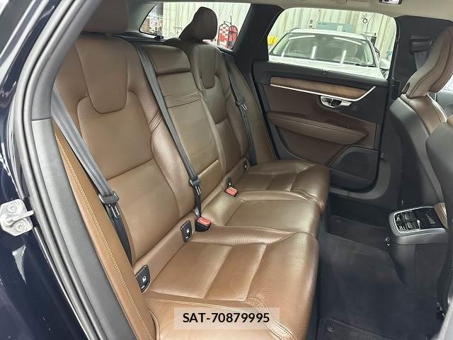 Volvo V90 2019-09 8071689-9