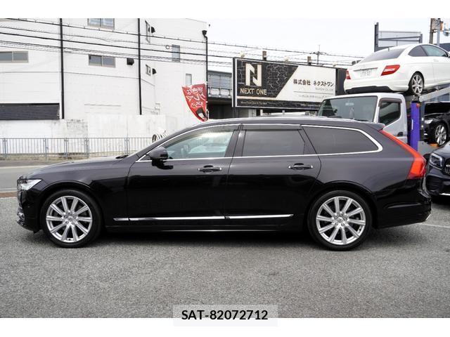 Volvo V90 2019-04 8071915-5