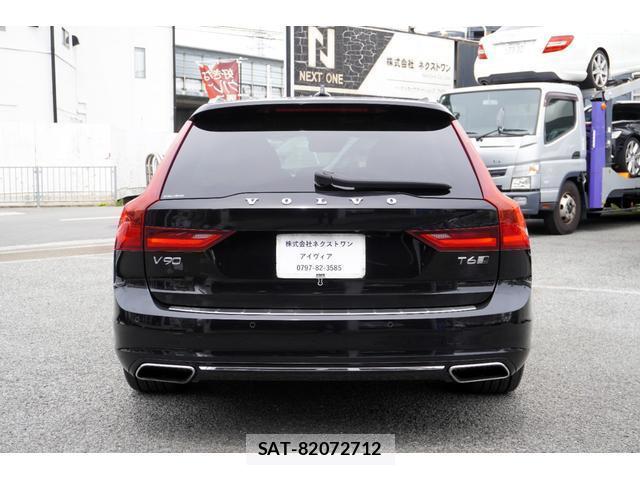 Volvo V90 2019-04 8071915-6
