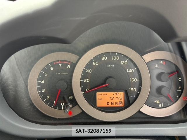 Toyota VANGUARD 2014-02 8071626-17