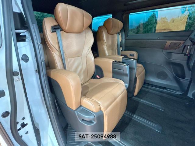 Toyota VELLFIRE 2024-01 8070971-7