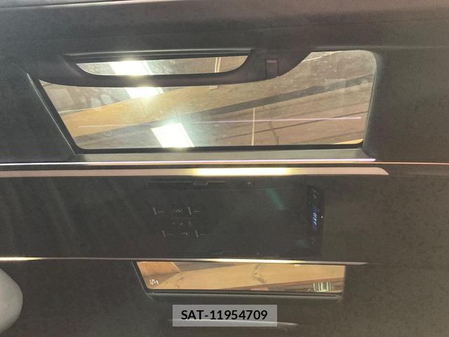 Toyota VELLFIRE 2024-10 8071053-2