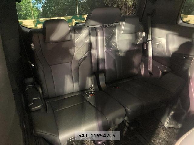 Toyota VELLFIRE 2024-10 8071053-9