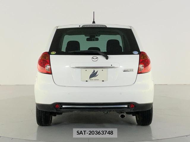 Mazda VERISA 2013-05 8072463-1