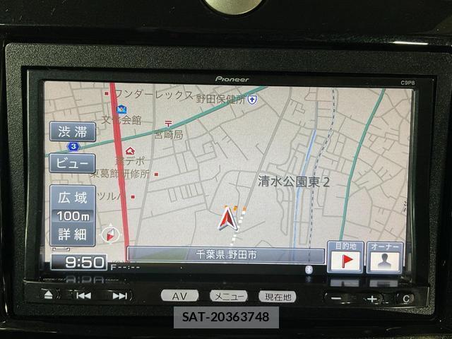 Mazda VERISA 2013-05 8072463-2