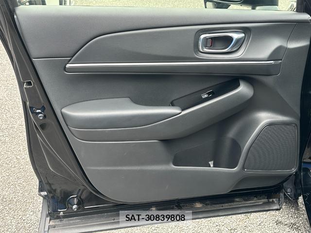 Honda VEZEL 2021-11 8071555-15
