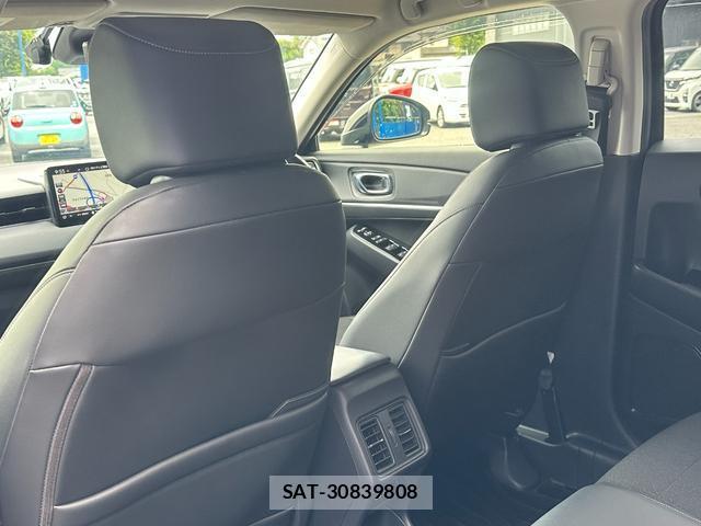 Honda VEZEL 2021-11 8071555-19