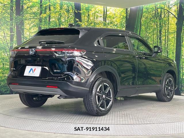 Honda VEZEL 2022-07 8071569-16