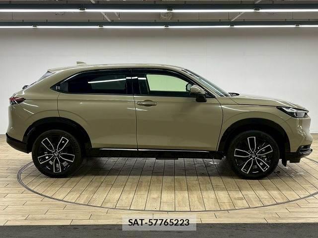 Honda VEZEL 2022-04 8071575-17