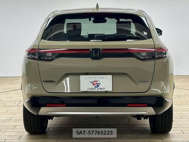 Honda VEZEL 2022-04 8071575-19