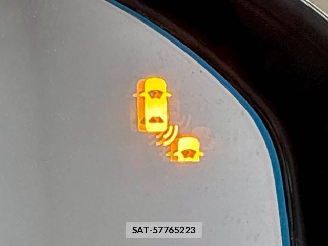 Honda VEZEL 2022-04 8071575-8