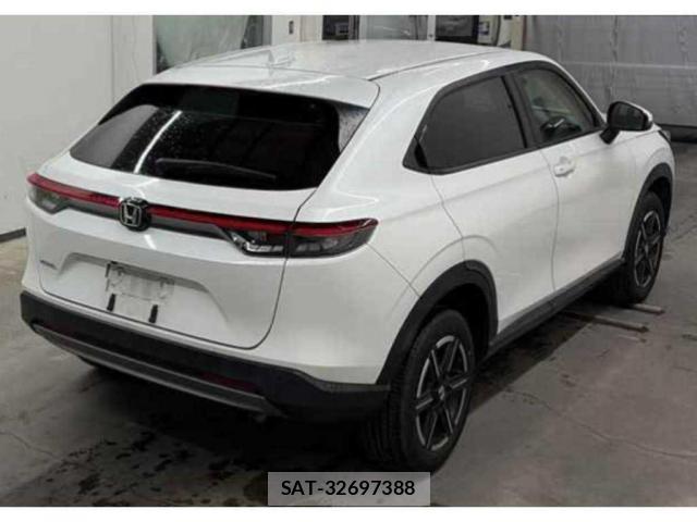 Honda VEZEL 2021-06 8071758-4