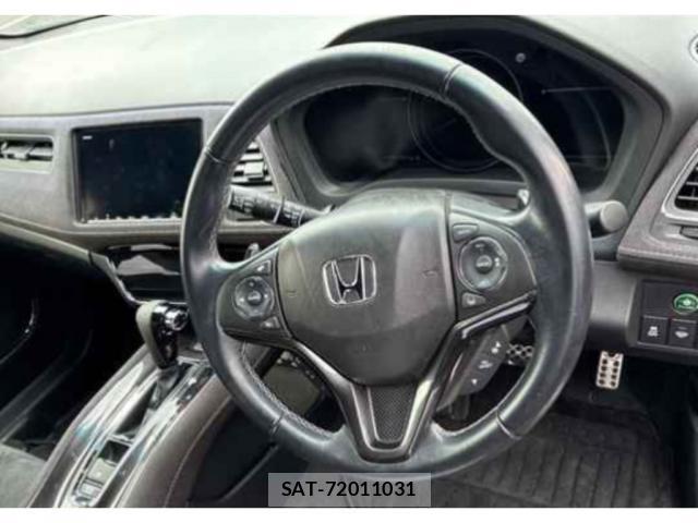 Honda VEZEL 2018-10 8071768-2