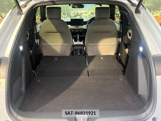 Honda VEZEL 2022-04 8072226-10