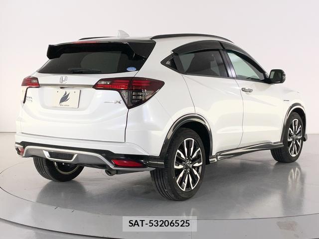 Honda VEZEL 2020-03 8072251-6