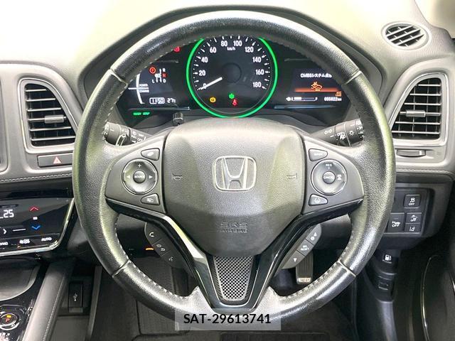 Honda VEZEL 2016-03 8072396-10