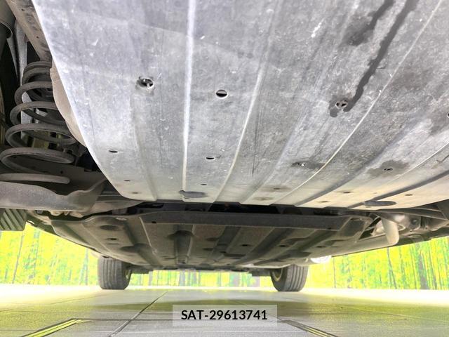 Honda VEZEL 2016-03 8072396-18