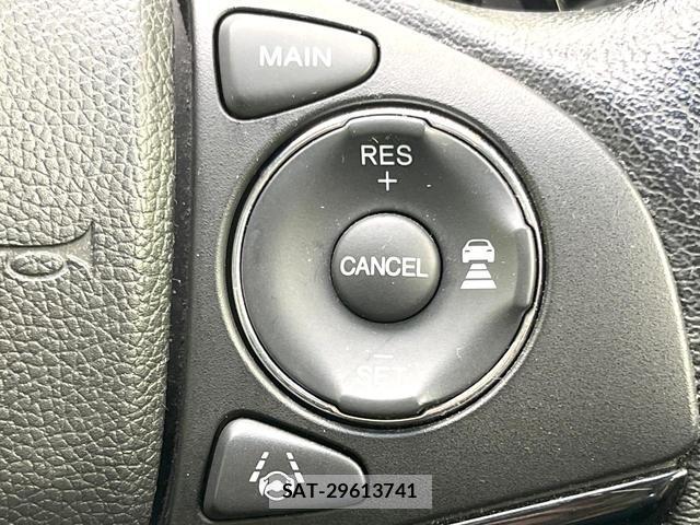 Honda VEZEL 2016-03 8072396-5