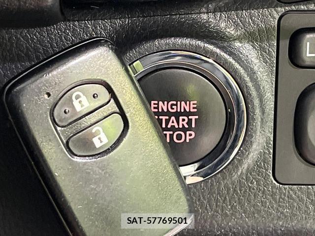 Toyota VITZ 2019-04 8072041-6
