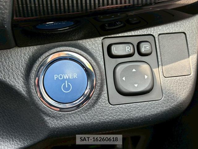 Toyota VITZ 2018-06 8072166-11