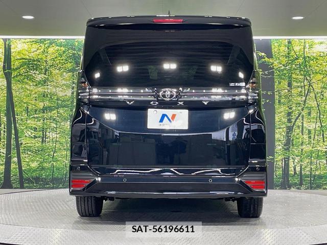 Toyota VOXY 2022-11 8071084-15