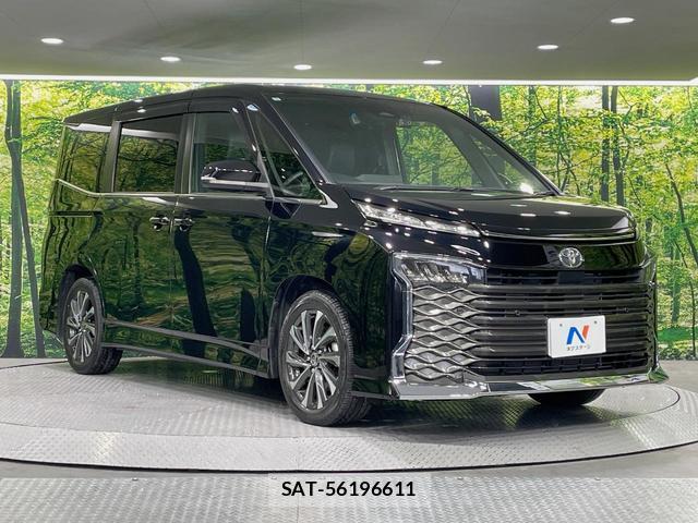 Toyota VOXY 2022-11 8071084-16