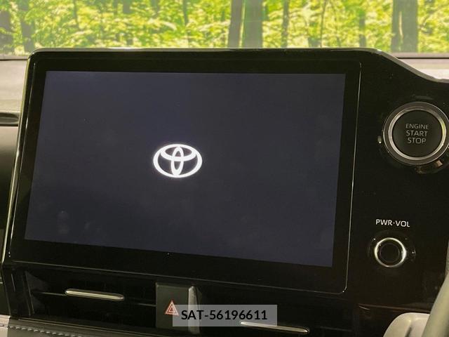 Toyota VOXY 2022-11 8071084-3
