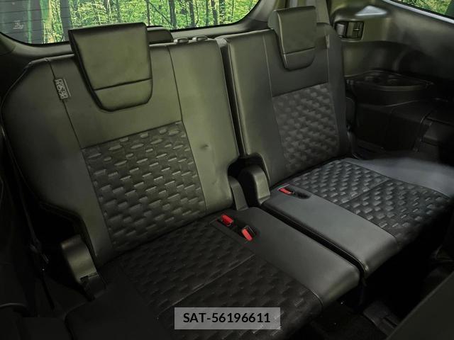 Toyota VOXY 2022-11 8071084-9