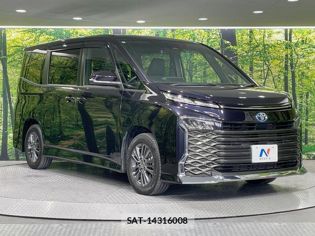 Toyota VOXY 2022-05 8071087-16
