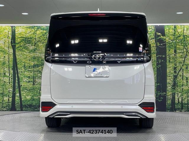 Toyota VOXY 2022-03 8071089-15