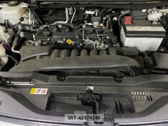 Toyota VOXY 2022-03 8071089-18
