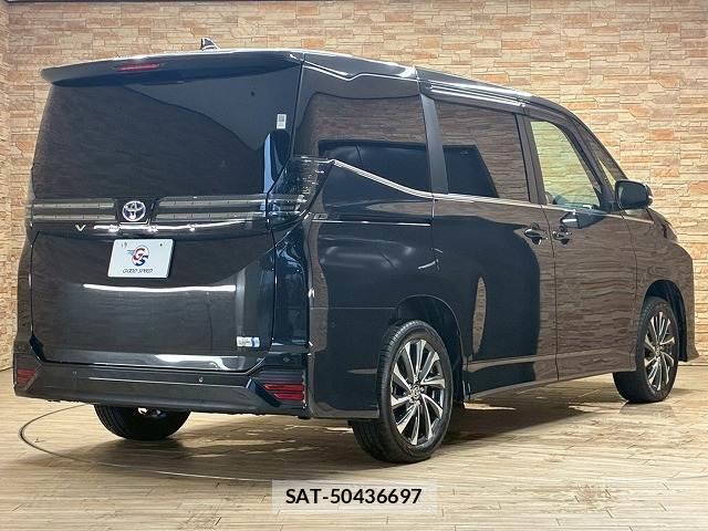 Toyota VOXY 2025-07 8071117-16