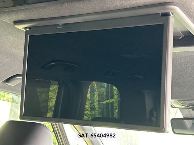 Toyota VOXY 2023-07 8071133-4