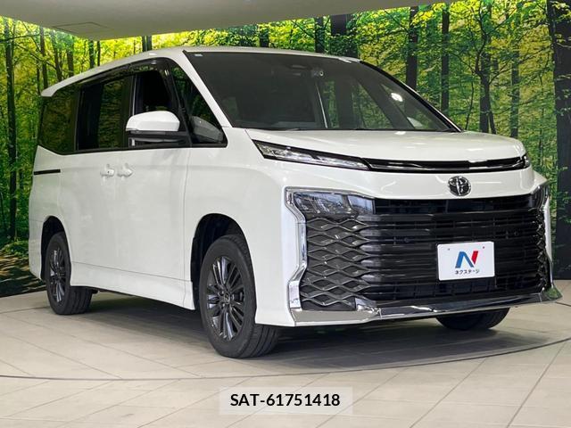 Toyota VOXY 2023-08 8071156-17